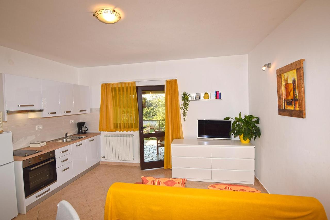 Apartments Bor Medulin Exterior foto